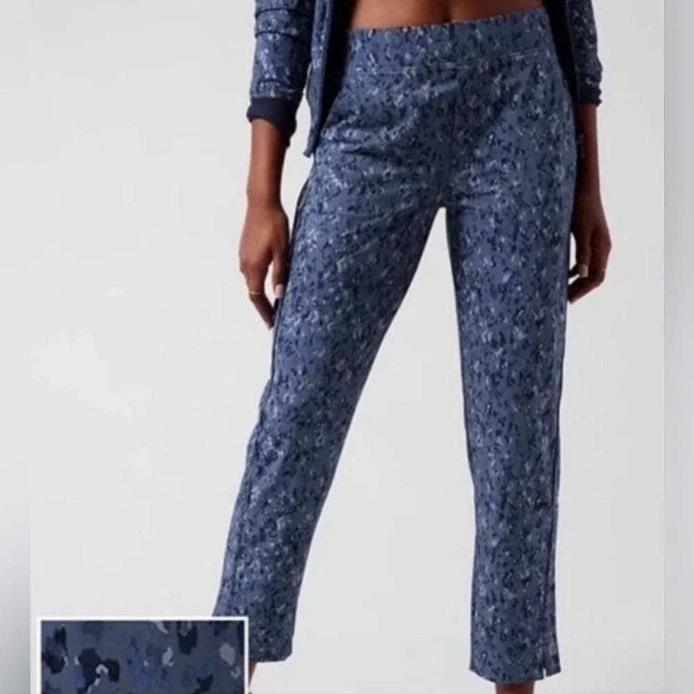 Athleta Brooklyn Ankle Pant Captivate Chrome Blue, Camo